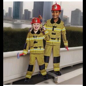 NEW FIREFIGHTER COSTUME Size Small 4-6 TOY HELMET WALKIE TALKIE AXE WHISTLE